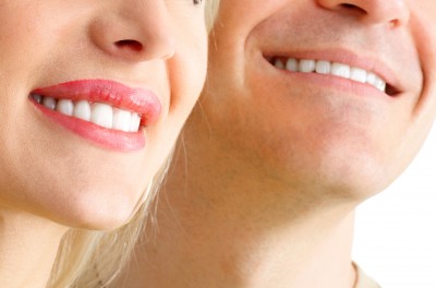 Belfast City Council Issues Warning Over Illegal Tooth Whitening Treatment