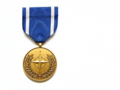 RAF Dentist Given Award