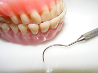 Dentists Failed to Spot Tooth Decay in Teenager, Leading to Two Extractions