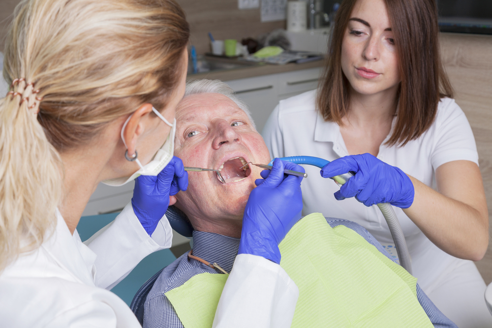 Queensland dentist issues warning over dental care ‘time bomb’