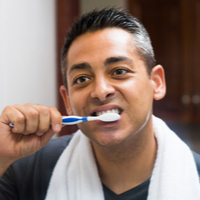 Dental professor encourages teeth cleaning before leaving the house to reduce Coronavirus spread